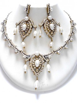 Victorian-Jewelry-Set-1780VN400